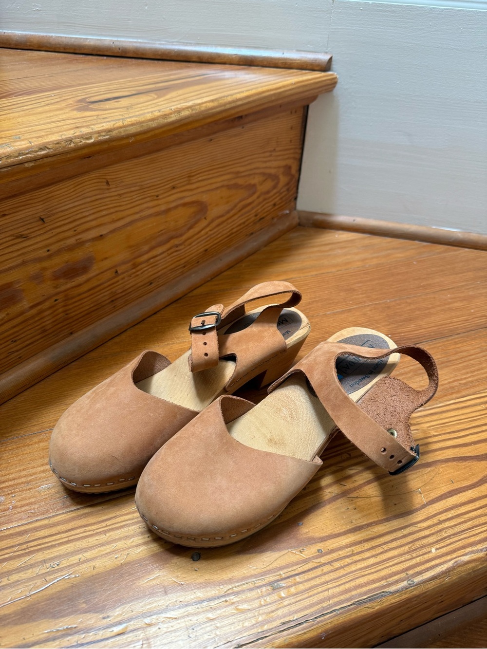 Moheda Leather Clog Sandals with Ankle Strap